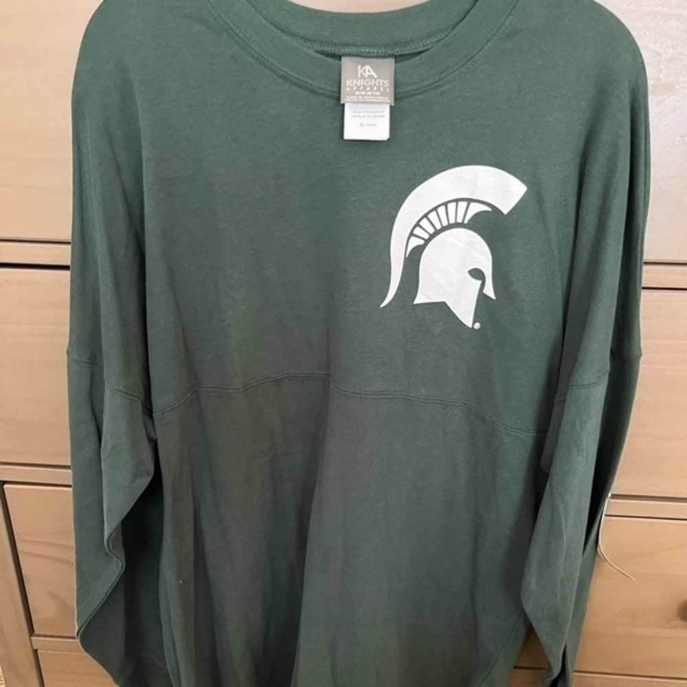 Knights Apparel green/white LS M tunic length top for Michigan State University
